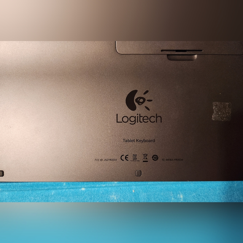 Logitech Black Wireless Keyboard - Picture 2 of 2